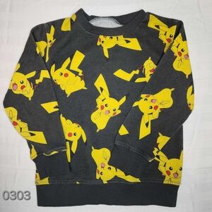 USED Pokemon Sweatshirt Boy's XS Gray Pikachu All Over Print Graphic Long Sleeve